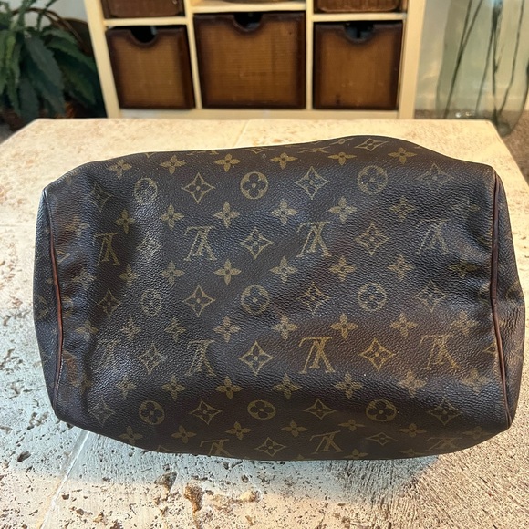 Louis Vuitton Speedy bag - Picture 13 of 15